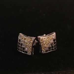 925 Earrings with push back. Men/Women